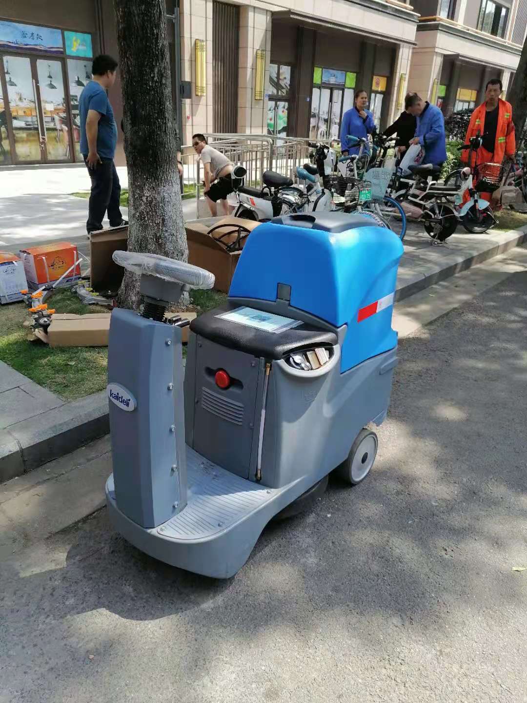 天麓御府采購洗地機、清洗機與吸塵器選擇了成都宏雯公司