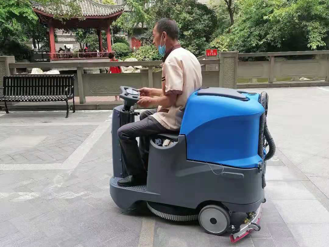 采購(gòu)掃地機(jī)洗地機(jī)選擇宏雯公司 采購(gòu)掃地機(jī)洗地機(jī)選擇宏雯公司